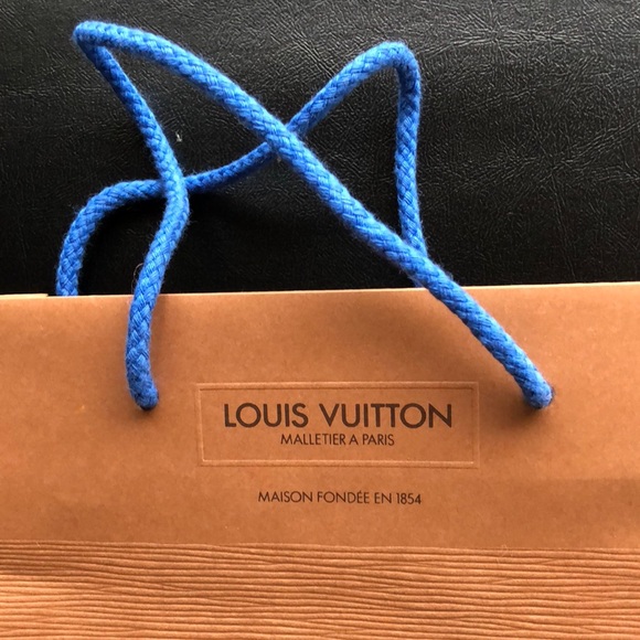 Louis Vuitton shopping Bag - Picture 2 of 7